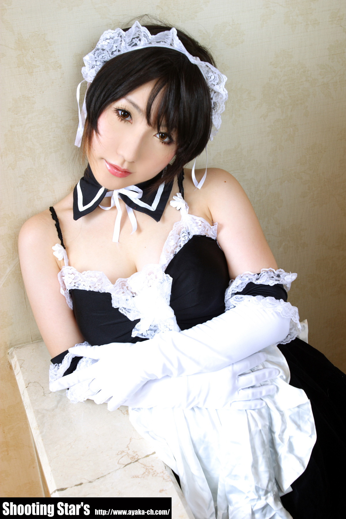 [Cosplay]  Sexy Maid with big boobs 2